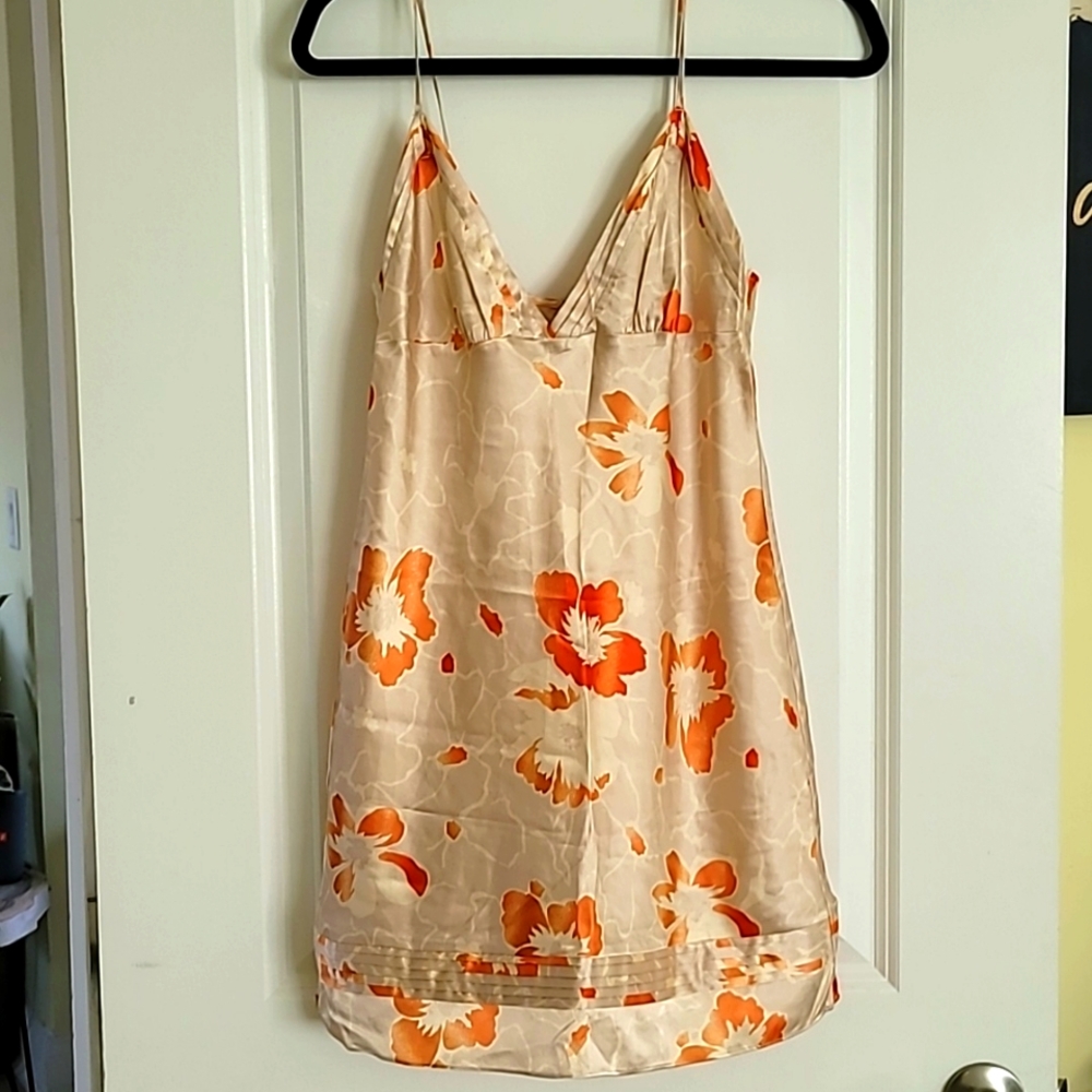 VS NWOT LINGIRE